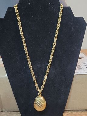 Gold-Tone Rope Chain Pendant Necklace - Brand Avon